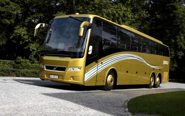 Volvo 9900