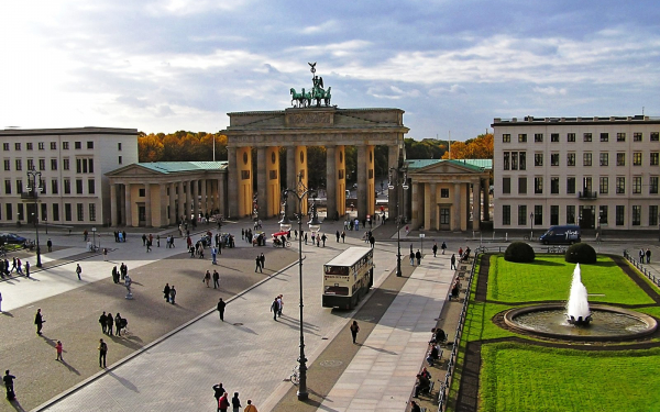 Бранденбургские ворота в Берлине