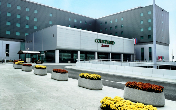 Отель Коуртьярд Марриотт в Варшаве