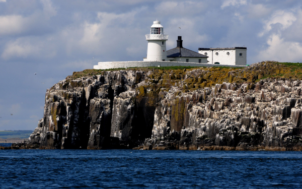 Маяк на архипелаге Фарн