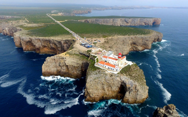 Маяк на мысе Святого Викентия в Португалии