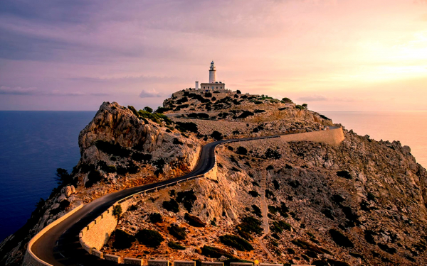 Маяк на мысе Форментор, Майорка, Испания