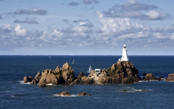 Маяк на острове Джерси