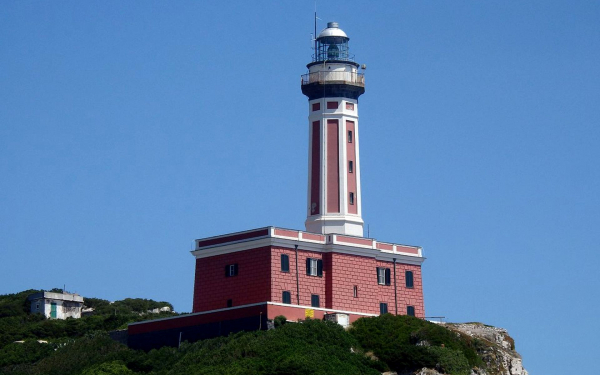 Маяк Пунта-Карена на Капри