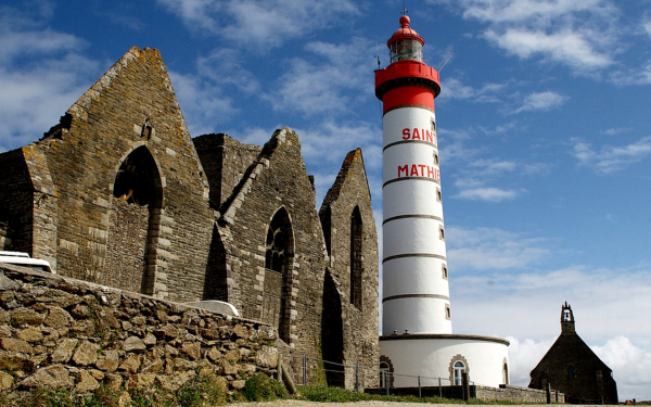 Маяк Сен-Матьё, Бретань, Франция