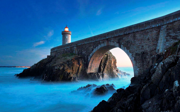 Маяк Фарк-де-Пети-Мина, Брест, Франция