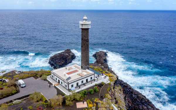 Маяк Фаро Пунта Камплида