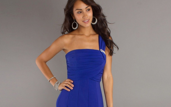 Синее платье