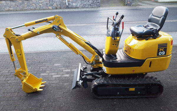 Мини экскаватор Komatsu PC09