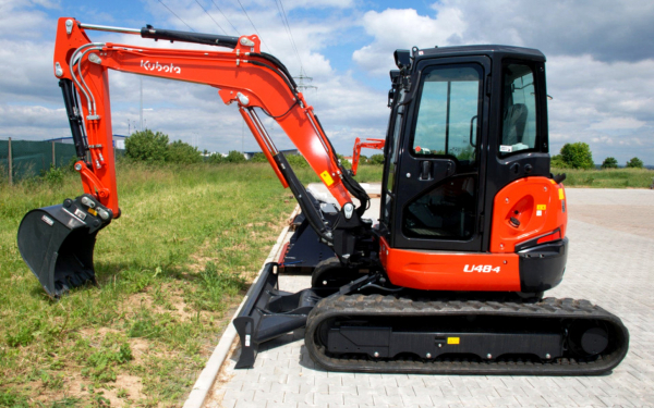 Мини экскаватор Kubota U48-4