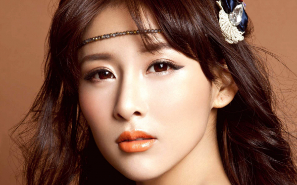 Лицо азиатки