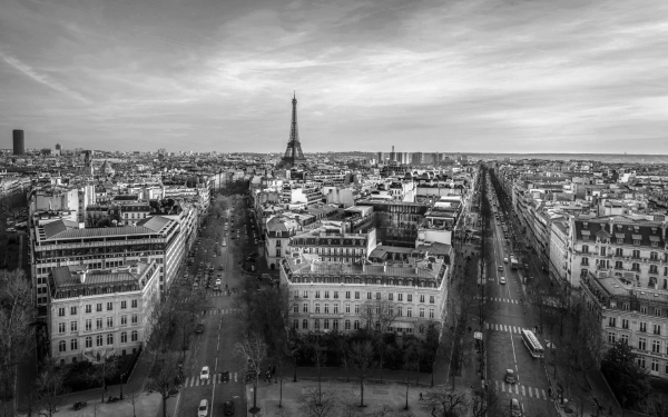 Париж черно-белый