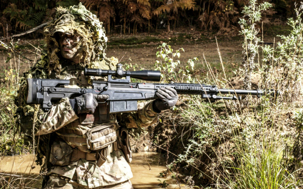 Снайпер с винтовкой As50