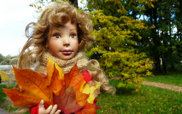 Кукла осень