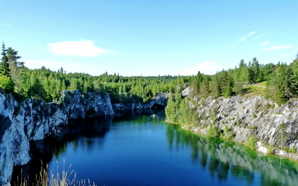 Мраморный каньон Рускеала в Карелии