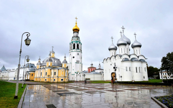 Соборы Вологодского кремля