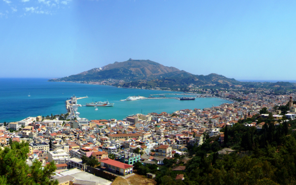 Город Закинтос - столица острова Закинф