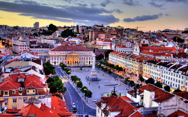 Площадь Россиу в Лиссабоне