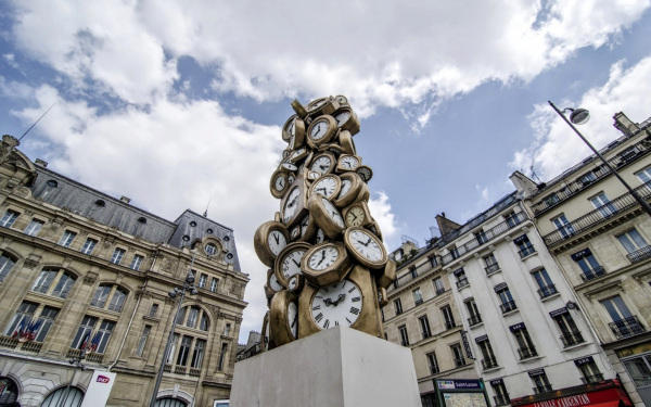 Памятник часов