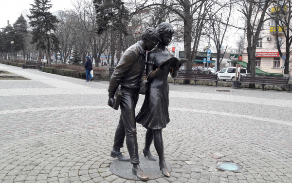 Памятник студентам в Краснодаре