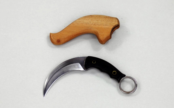 Нож керамбит