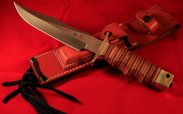 Охотничий нож AL MAR