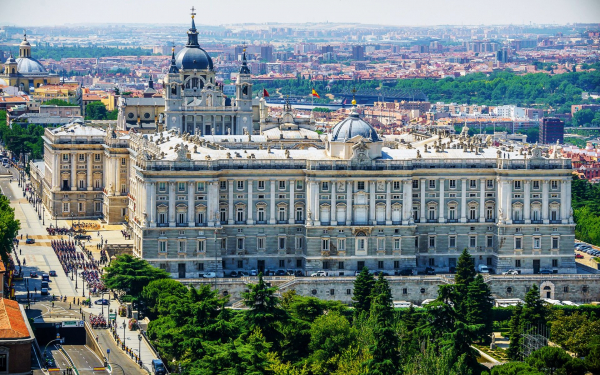 Королевский дворец в Мадриде