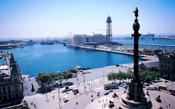 Памятник Христофору Колумбу в Барселоне