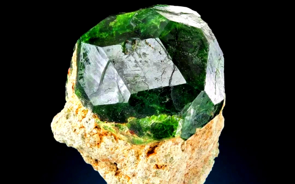 Иранский демантоид