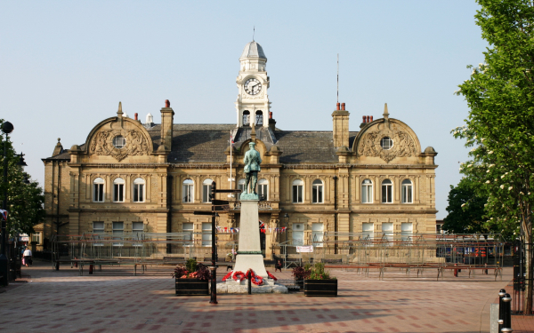 Ратуша в Оссете