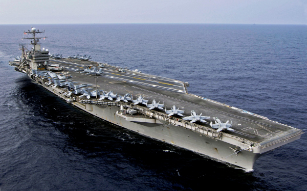Авраам Линкольн -  американский авианосец, пятый корабль типа «Нимиц»