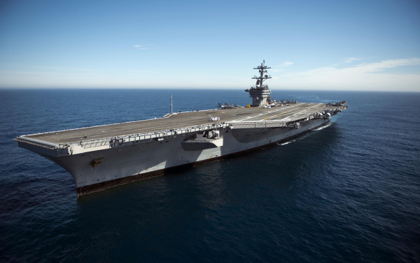 Карл Винсон - американский авианосец, третий корабль типа «Нимиц