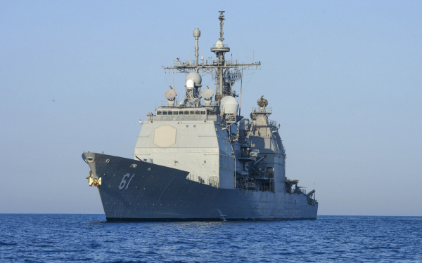 Ракетный крейсер Монтерей вмс США