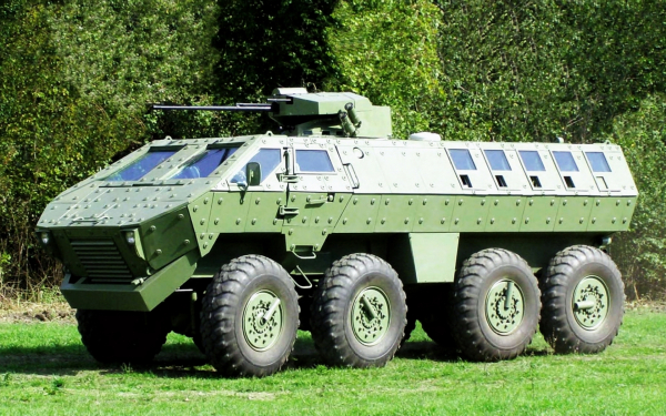 Сербский бронетранспортёр Lazar