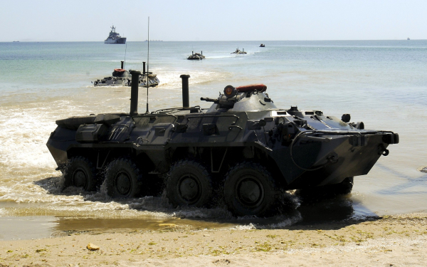 Плавающие бронетранспортеры