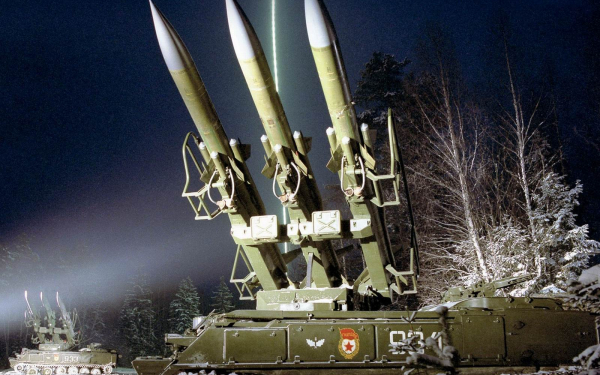 Ракетный комплекс на гусеничном ходу