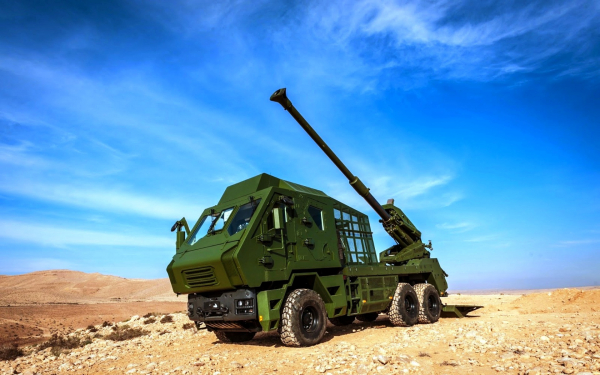 Самоходная гаубица ATMOS 2000