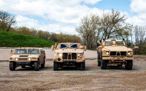 Армейские внедорожники Hammer, JLTV и M-ATV