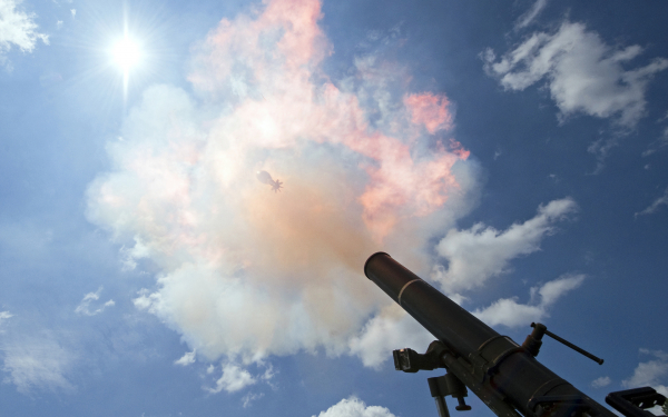 Выстрел из миномета