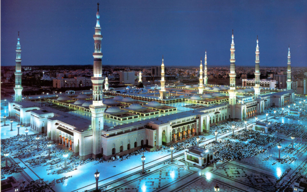 Масджид ан-Набави или мечеть пророка в Медине
