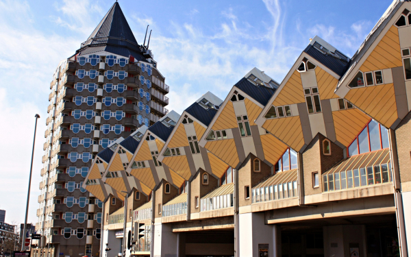 Кубические дома в Роттердаме