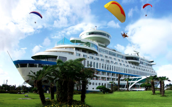 Отель в форме корабля в Южной Корее