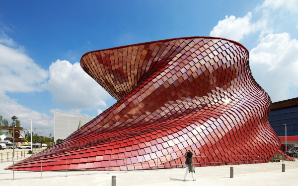 Выставочный павильон в Милане