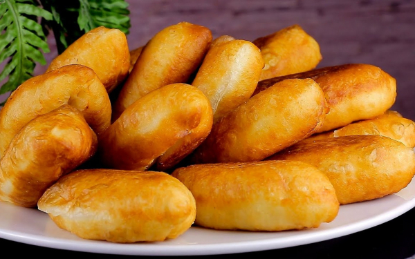 Горячие пирожки с картошкой