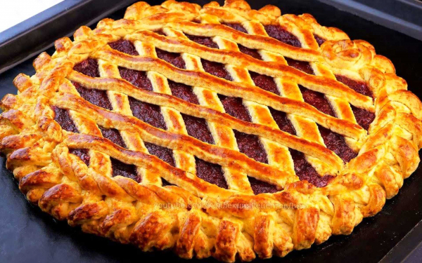 Пирог с вареньем