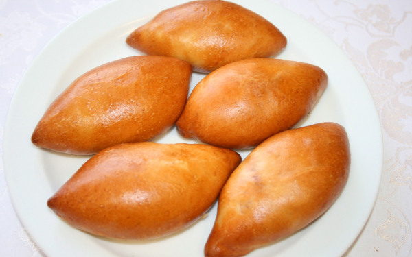 Сдобные пирожки с картошкой