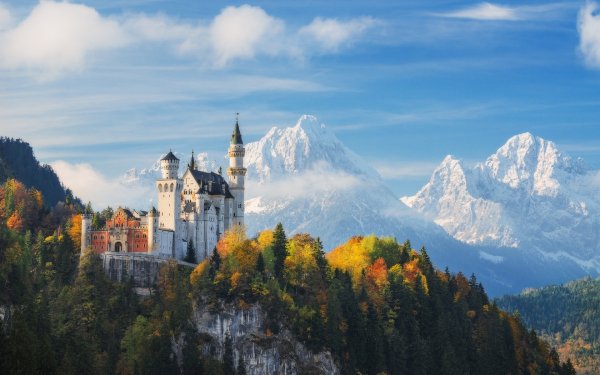 Замок Нойшванштайн Альпы Бавария