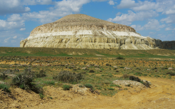 Гора Шеркала в Казахстане