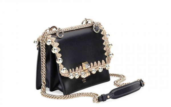 Сумка Фенди с цепочкой через плечо