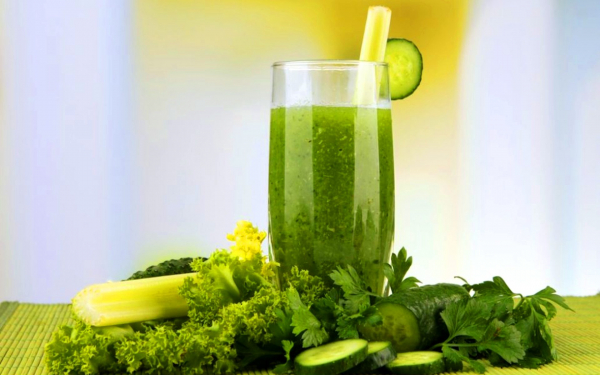 Стакан огуречного сока